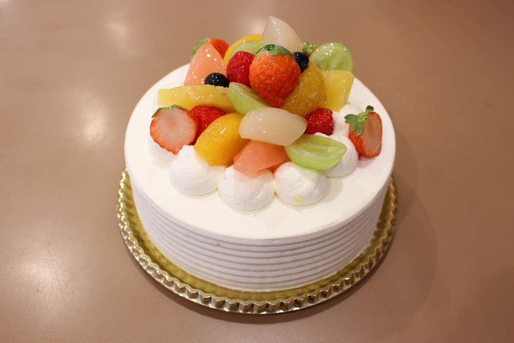 バースデー ケーキ 焼き菓子なら愛知県豊田市のケーキハウスアンジュへ